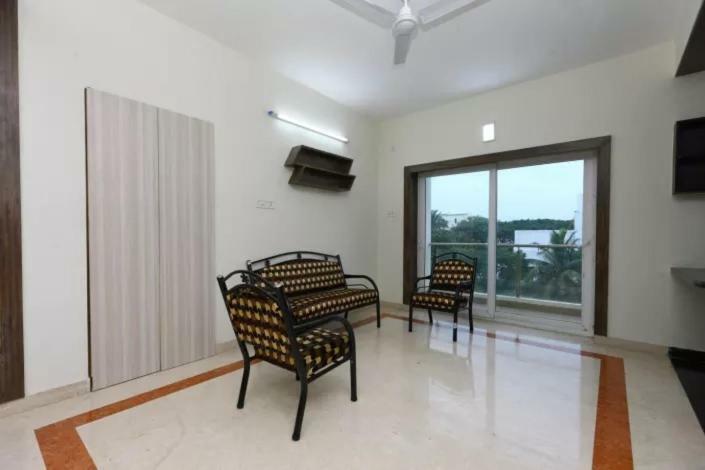 مبيت وإفطار شيناي The Posh Residency, Ecr المظهر الخارجي الصورة