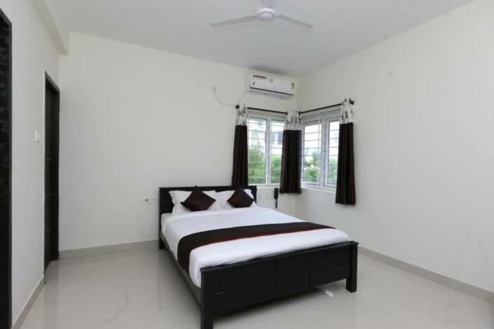 مبيت وإفطار شيناي The Posh Residency, Ecr المظهر الخارجي الصورة